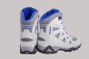 sıcak kış moda spor ayakkabı beyaz izole gençler için