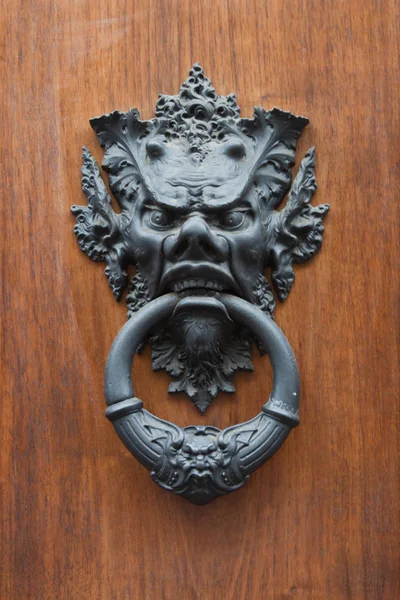 Ancient italian door knocker — Stock Photo, Image