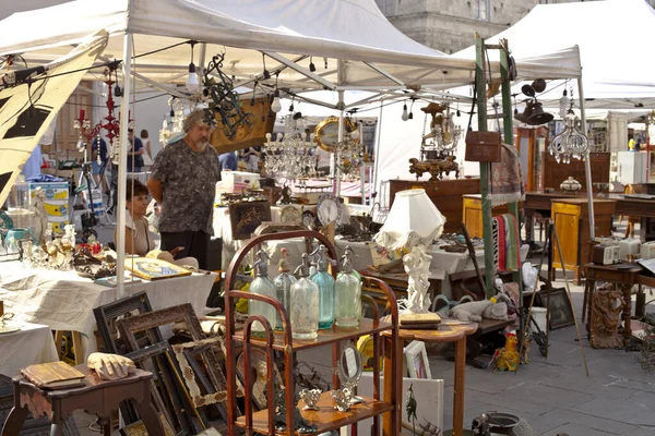 Ascoli Piceno Settembre 2020 Mercatino Dell Antiquariato Del Vintage Strade — Foto Stock