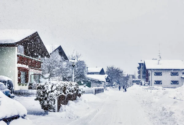 Kirchberg Tirol Winter Starker Schneefall Die Weggefegte Straße — Stockfoto