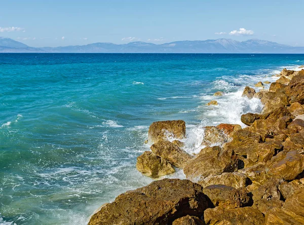 Corinthia Corinthian Gulf Stones Waves Splashes — Stock Photo, Image