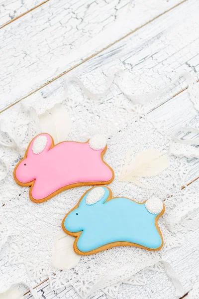 Beautiful glazed Easter cookies — Stock Photo, Image