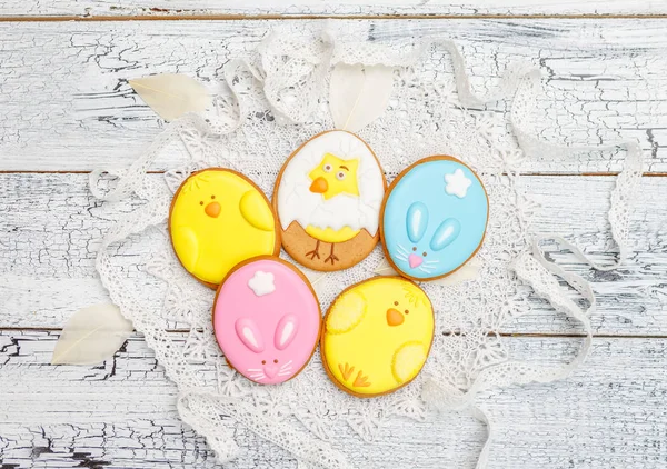 Hermosas galletas de Pascua acristaladas — Foto de Stock