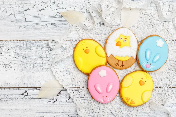 Beautiful glazed Easter cookies — Stock Photo, Image