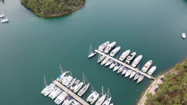 Aerial drone shot of marina bay in adriatic sea, Croacia — Vídeos de Stock
