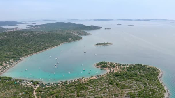 Aerial drone shot of marina bay in adriatic sea, Croacia — Vídeos de Stock