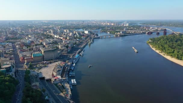 Aerial view of the Podolsky district of Kyiv, Ukraine — Stock Video