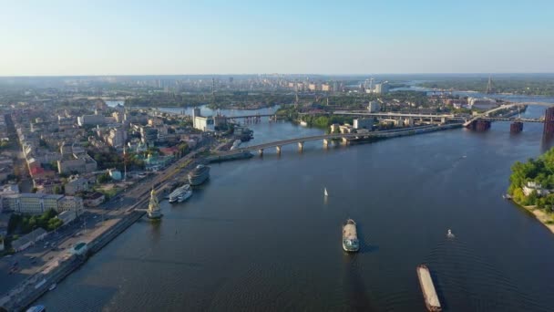 Vista aérea del distrito Podolsky de Kiev, Ucrania — Vídeo de stock