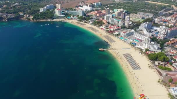 Aerial Drone film video av Magaluf stad Mallorca — Stockvideo