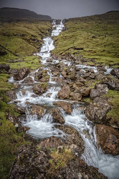 Вода Падає Острови Фарао Дощовий День — стокове фото