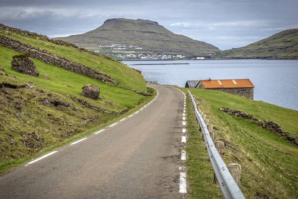 Faroe Adada Yalnız Yol — Stok fotoğraf
