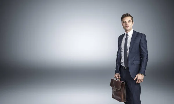 Hombre Negocios Seguro Con Retrato Bolso — Foto de Stock