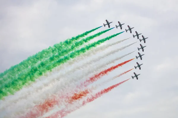 Varenna Italien September 2019 Den Aerobatic Tricolor Pilar Team Den — Stockfoto