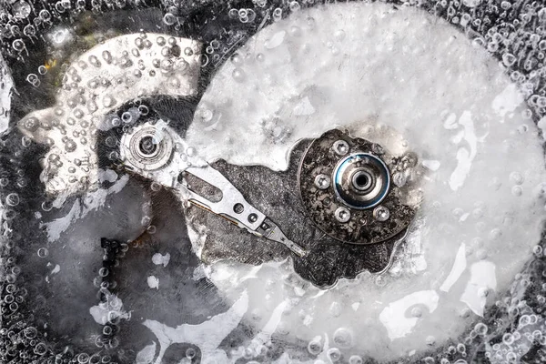 Detail van een open en bevroren harde schijf. — Stockfoto