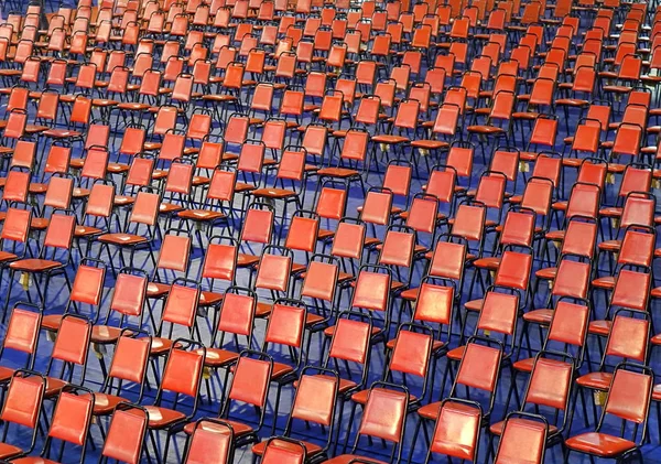 Rangées Chaises Rouges Sont Mis Place Pour Public Même — Photo