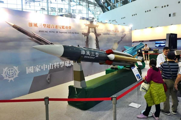 Kaohsiung Taiwan Septiembre 2018 Misil Supersónico Antibuque Producido Localmente Exhibe —  Fotos de Stock
