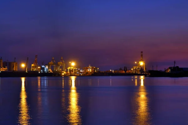 Schöne Aussicht Auf Den Hafen Von Kaohsiung Kurz Nach Sonnenuntergang — Stockfoto