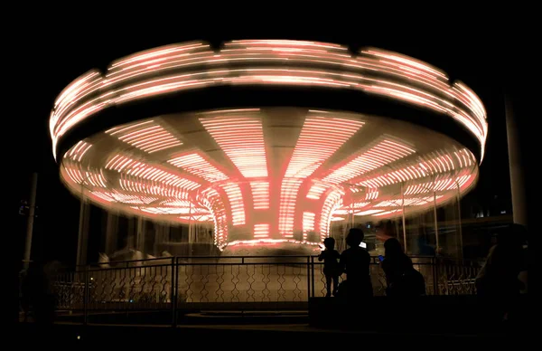 Image Carrousel Exposition Prolongée Créant Effet Mouvement Rotatif — Photo