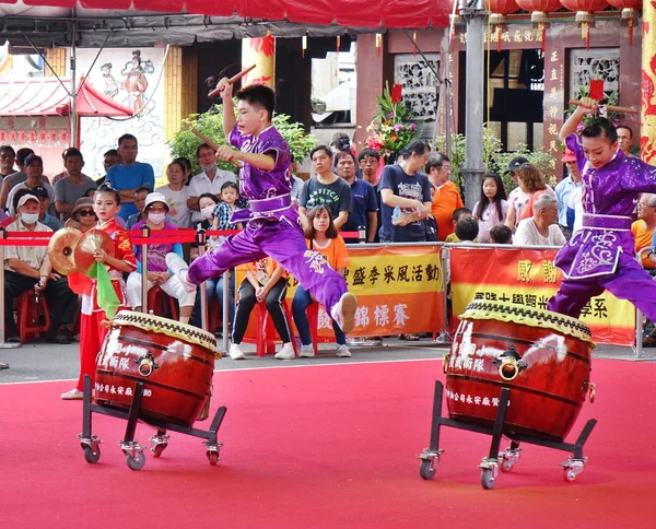 台湾学生パーカッショングループ — ストック写真