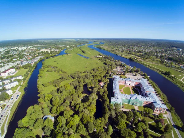 Vista Panorámica Del Castillo Jelgava Sus Alrededores Letonia —  Fotos de Stock