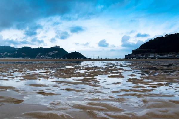 Baía Concha Céu Escuro Donostia Espanha — Fotografia de Stock