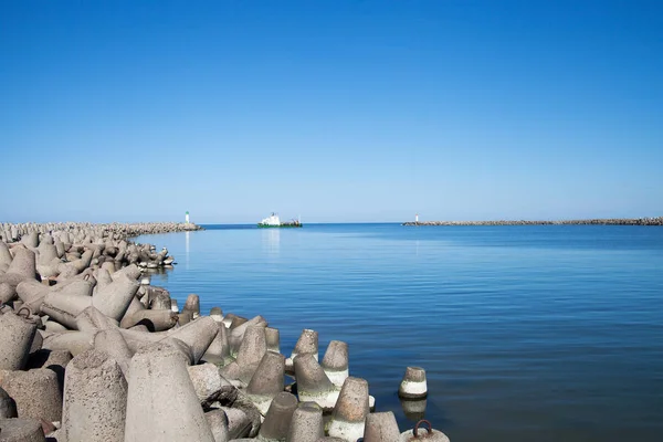 Yaz Letonya Ventspils Noktasının Pier — Stok fotoğraf