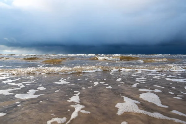 Céu Nublado Escuro Sobre Mar Báltico — Fotografia de Stock