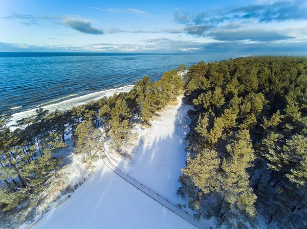 Costa Mar Báltico Nevosa Gelada Lado Liepaja Letónia — Fotografia de Stock