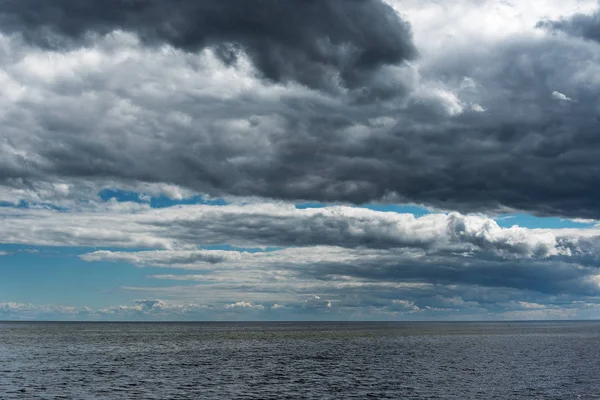 Schilderachtig Uitzicht Bewolkte Hemel Baltische Zee — Stockfoto