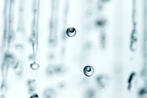 Caduta Gocce Acqua Trasparenti — Foto Stock