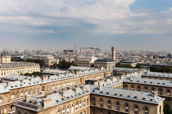 暖かい朝のパリ フランスの空撮 — ストック写真