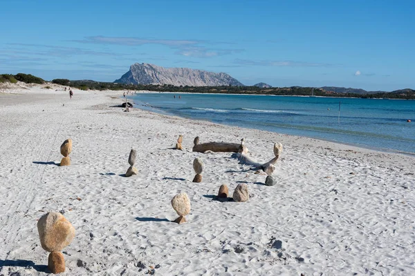 Pierres Équilibre Sur Plage Sardinienne — Photo