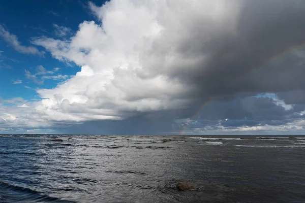 Nubes Arco Iris Sobre Golfo Riga Mar Báltico — Foto de Stock