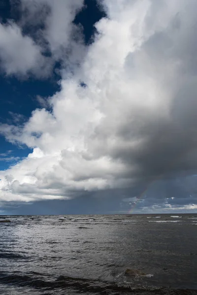 Облака Радуга Над Рижским Заливом Балтийское Море — стоковое фото