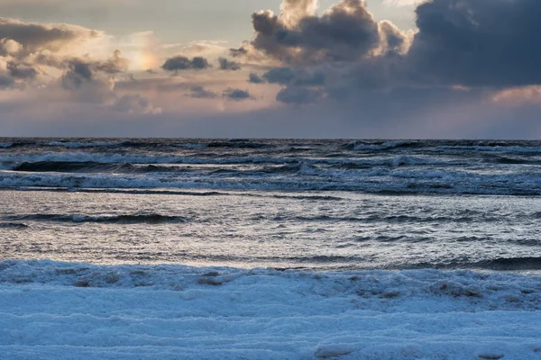 Ледяной Закат Балтийского Моря Зимнее Время — стоковое фото