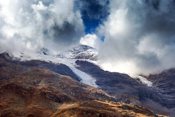 Bernina Yakınındaki Dağ Manzara Geçmek Sviçre — Stok fotoğraf