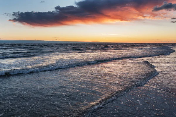 Baltık Denizi Doğal Görünümünü Günbatımı Işık — Stok fotoğraf