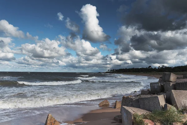 Mare Baltico Tempestoso Vicino Liepaja Lettonia — Foto Stock