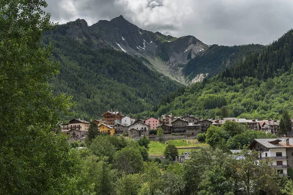 Paisaje Alpino Junto Courmayer Italia —  Fotos de Stock