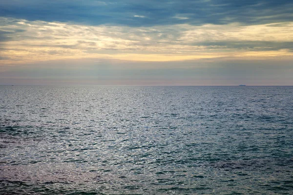 Mar Mediterráneo Por Mañana Junto Calella España — Foto de Stock