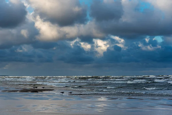 Día Ventoso Junto Mar Báltico Liepaja Letonia —  Fotos de Stock