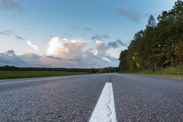 Oppervlakteniveau Van Natte Weg Ochtend Stockfoto