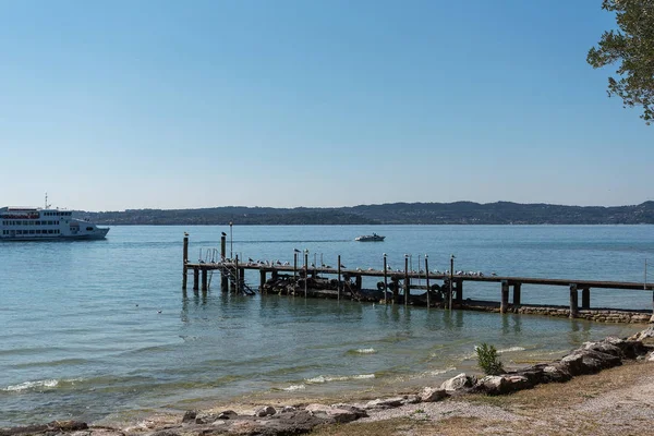 Vista Panorâmica Belo Lago Garda Itália — Fotografia de Stock