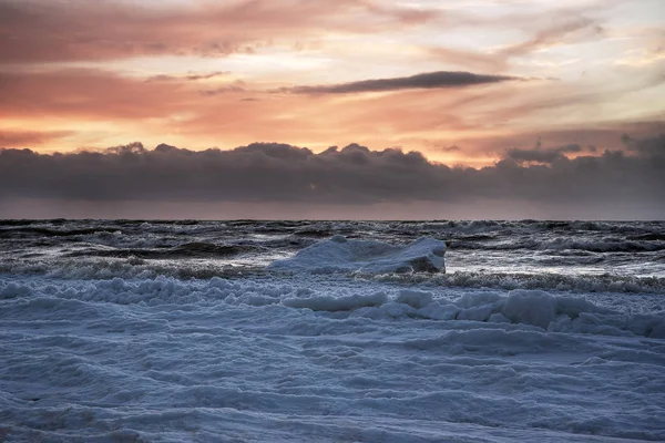 Costa Mar Báltico Gelada Tempo Inverno — Fotografia de Stock