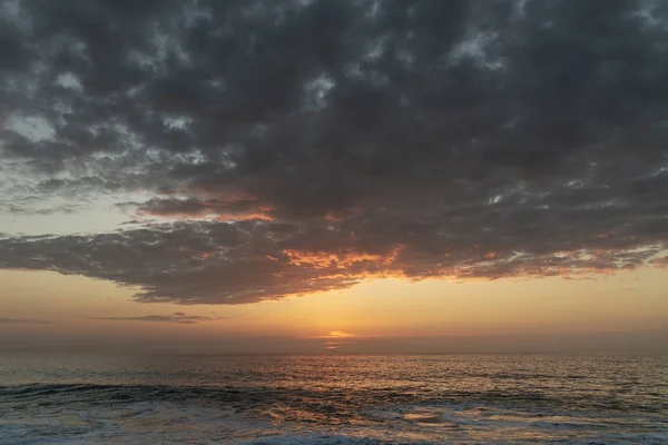 Hora Del Atardecer Océano Atlántico Nazare Portugal —  Fotos de Stock