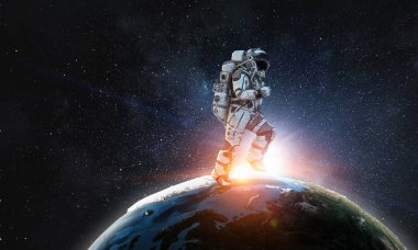 Hızlı çalışan uzay adamı. Karışık teknik