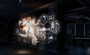 Hayat onun etkin durumunda. Karışık teknik