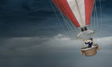 Daha iyi zamanlar için bekliyor. Karışık teknik