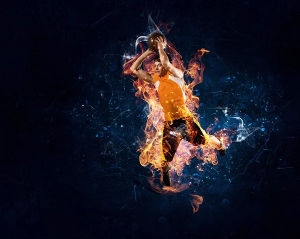 Joueur de basket-ball en feu — Photo