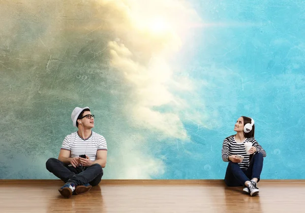 Gençler müzik dinle. Karışık teknik